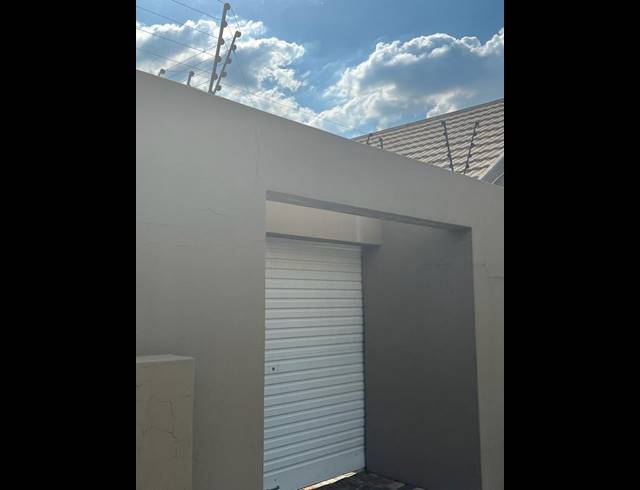 1 BEDROOM PROPERTY TO RENT IN EDENVALE CENTRAL